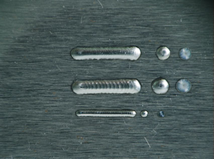 <a href='http://m.siboorack.cn/product/3.htm' class='text_a'>模具激光焊機</a>修復鏡面模具效果