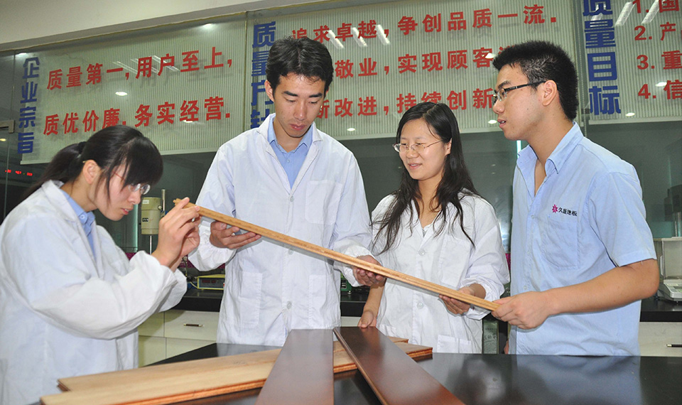 研發(fā)設(shè)備